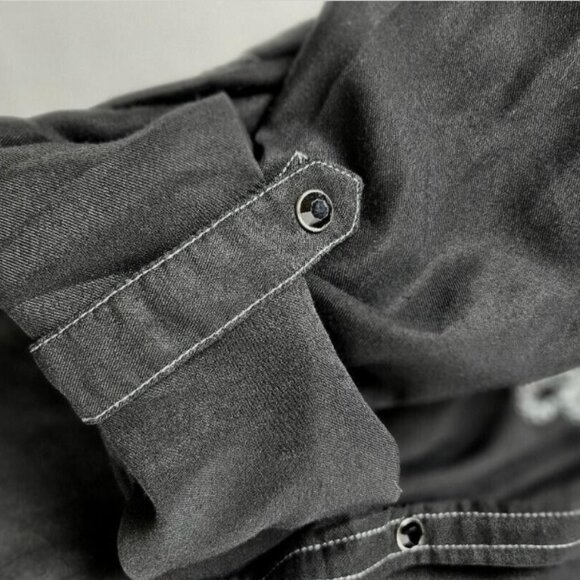 NEW Women's Buckle Black Long Sleeve Blouse Y2K Gem Stone Snaps Crystals Western - Picture 8 of 13